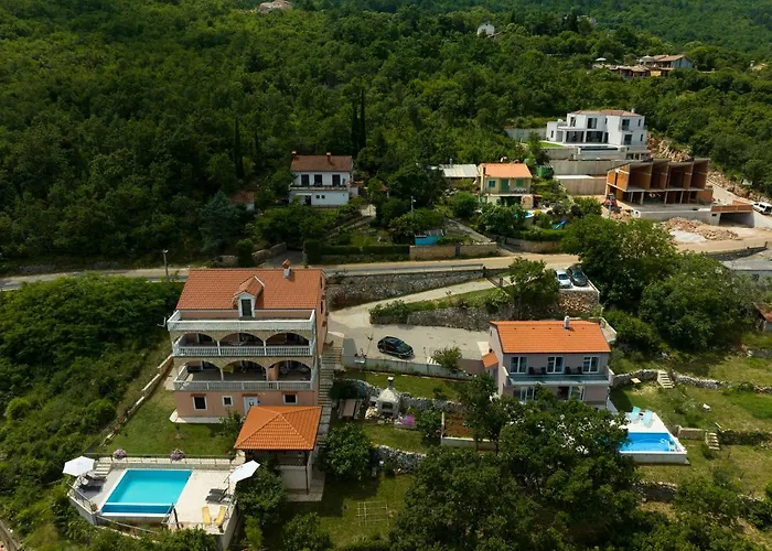 Jovich 2 * Moscenicka Draga
