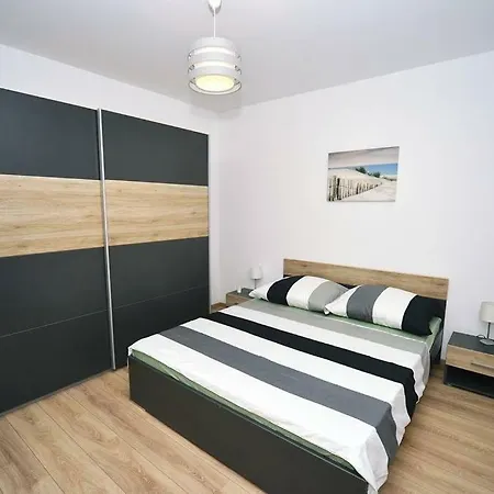 Jovich 2 * Moscenicka Draga