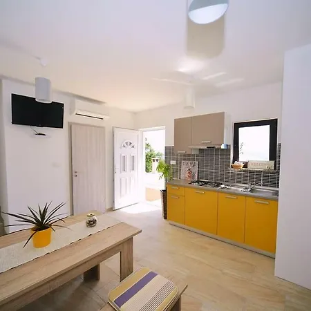 Jovich 2 Apartment