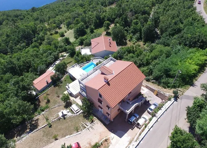 Jovich 2 Appartement *